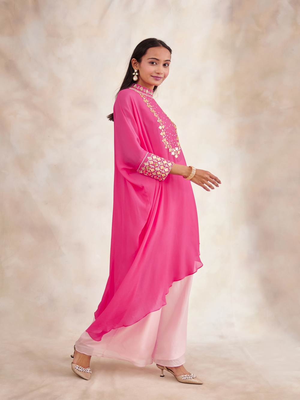 Women Pink & Red Leaf Print Fringe Lace Kaftan