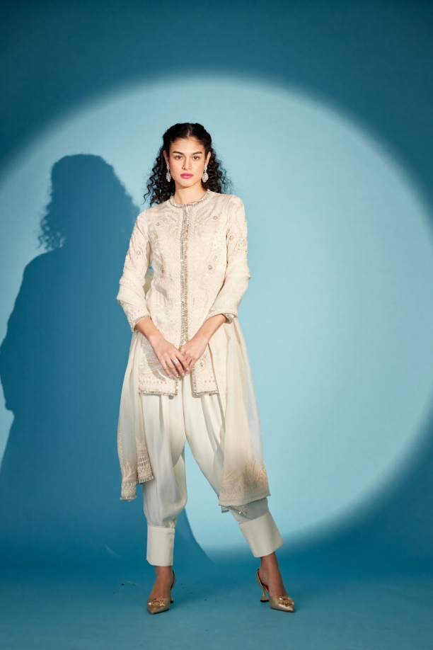 MEDHA BATRA - Creme Suit Set