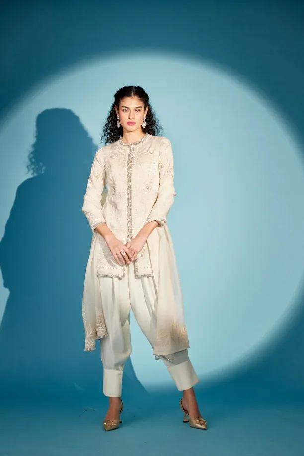 MEDHA BATRA - Creme Suit Set