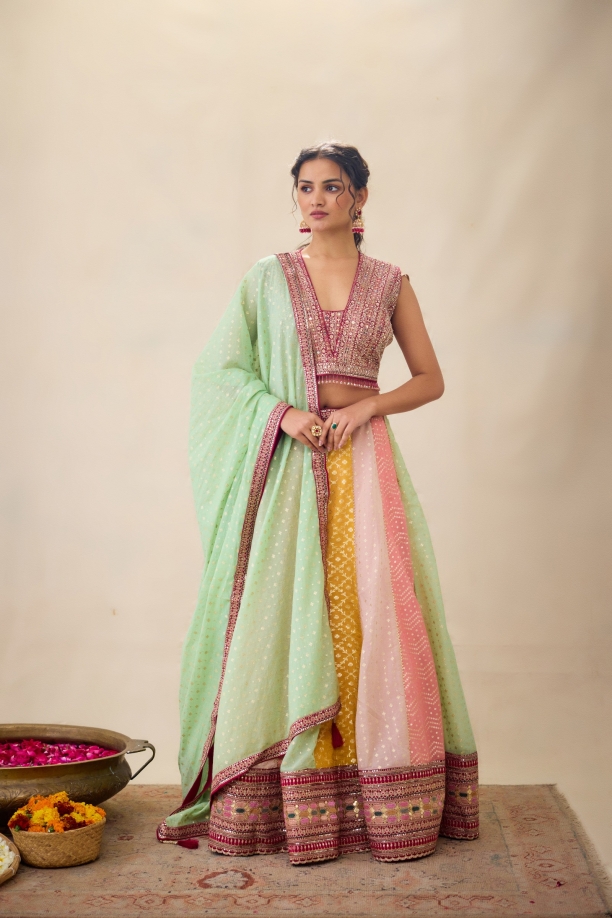 Lehenga for haldi online cheap