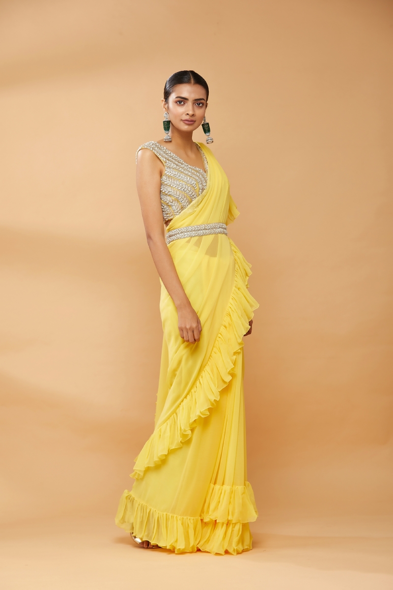 6 Easiest ways to Look Glamorous in Bollywood Inspired Ruffle Sarees |  Readiprint Fashions Blog