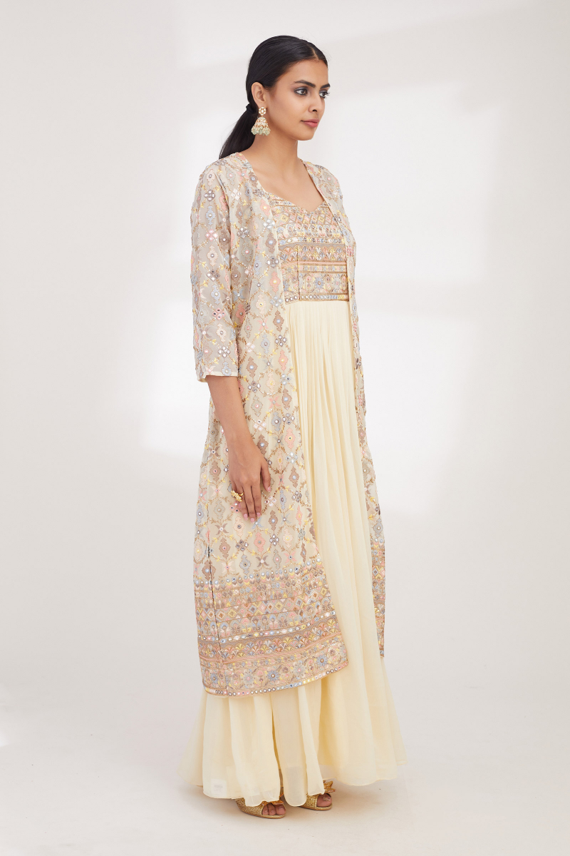 Pin by Sweta-Bintal Amin on Dresses | Party wear dresses, Indian fashion  dresses, Designer party wear dresses