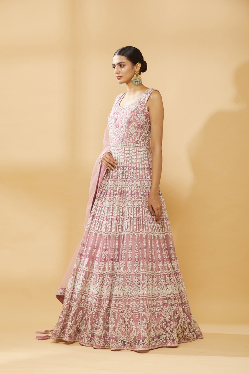 Peach Front Open Gown Palazzo Pants – Dupatta - Wedding Shop - Wedding  Guest Dresses 2024 - Pakistani Bridal Gowns | Pakistani bridal wear, Gowns,  Bridal gowns