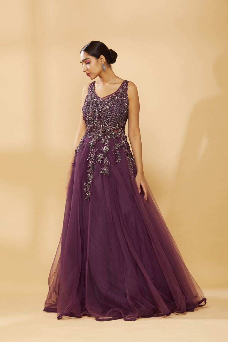 Evening dress with shimmer V-neckline elegant silhouett high-quality satin  without train - BridesHouse Wedding Salon