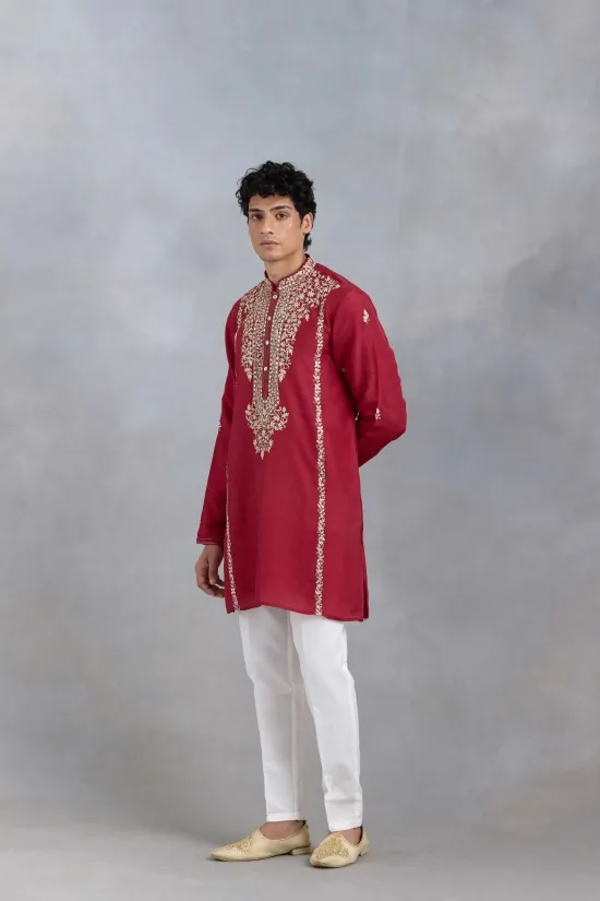 Maroon Sheesh Kurta Set Maroon Sheesh Kurta Set