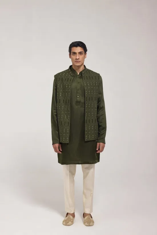 Green Silk Front-Open Half Jacket Set Green Silk Front-Open Half Jacket Set