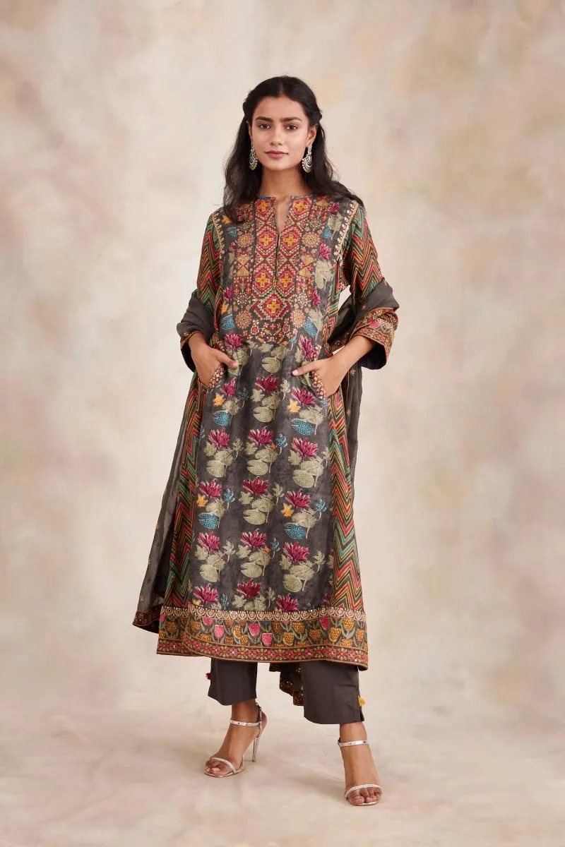 Poppy Seed Grey Kurta Suit Set