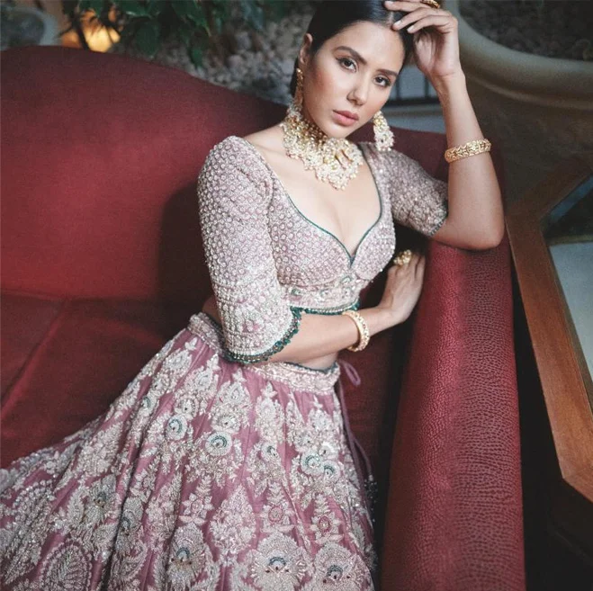 Soonam Bajwa In Traditional Mauve Lehenga